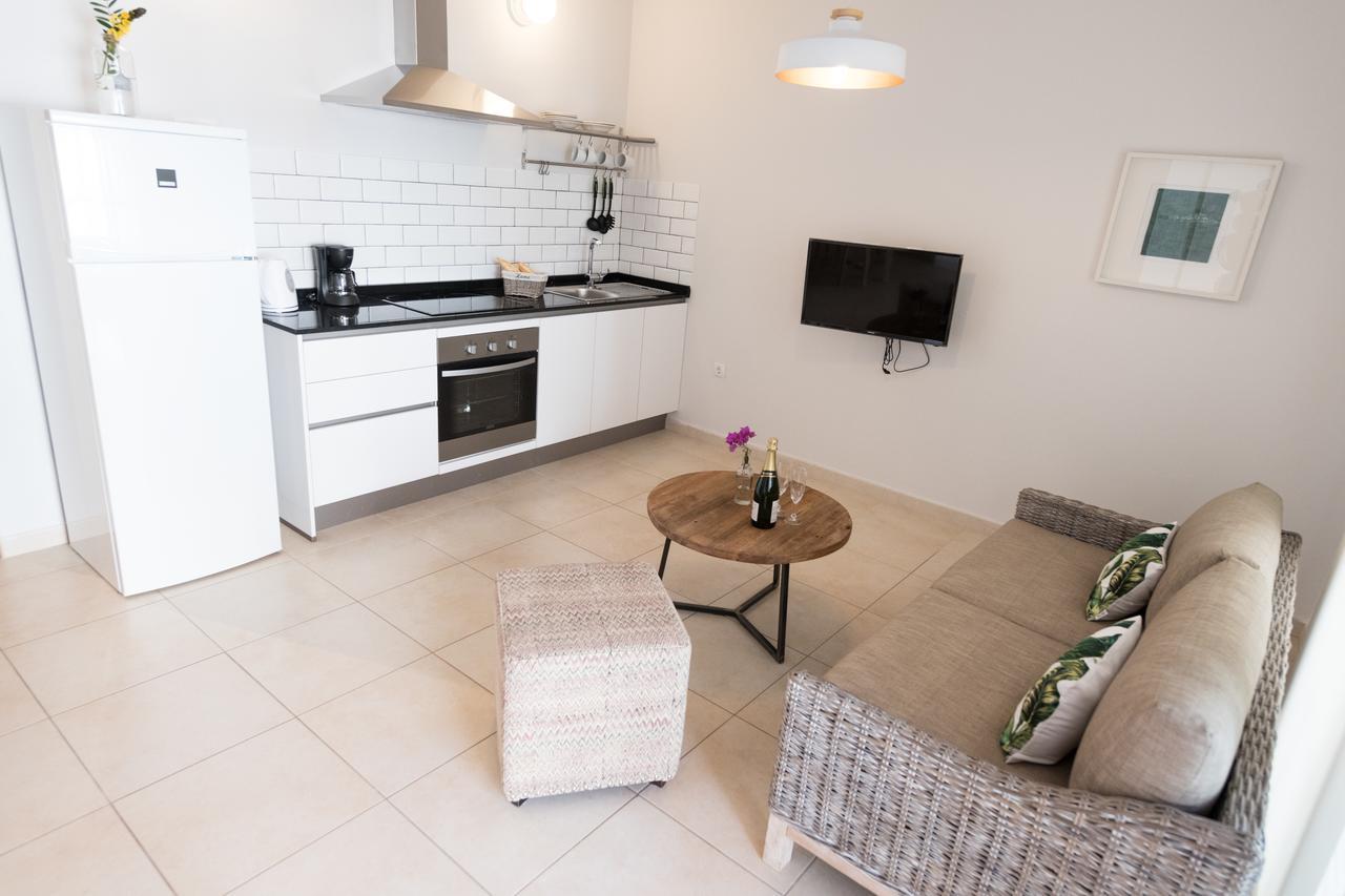 La Farmacia Apartment Гран Тарахал Екстериор снимка